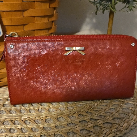 Samantha Thavasa Handbags - Samantha Thavasa Petit Choice Long Zip Red Wallet Bow GUC